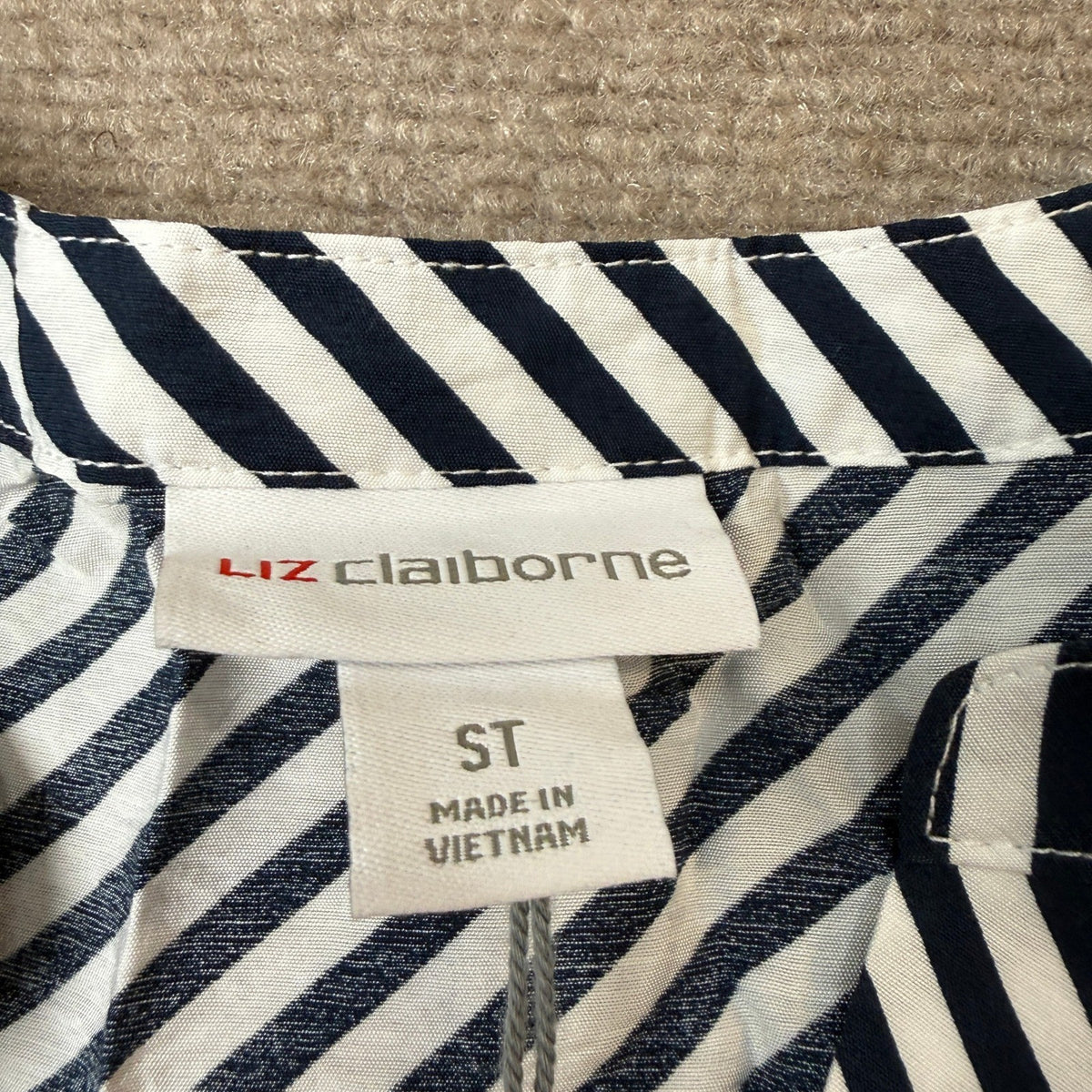 MSRP $54 Liz Claiborne Womens S Tall Navy Bias Blouse Split Crew Neck 3/4 Sleeve