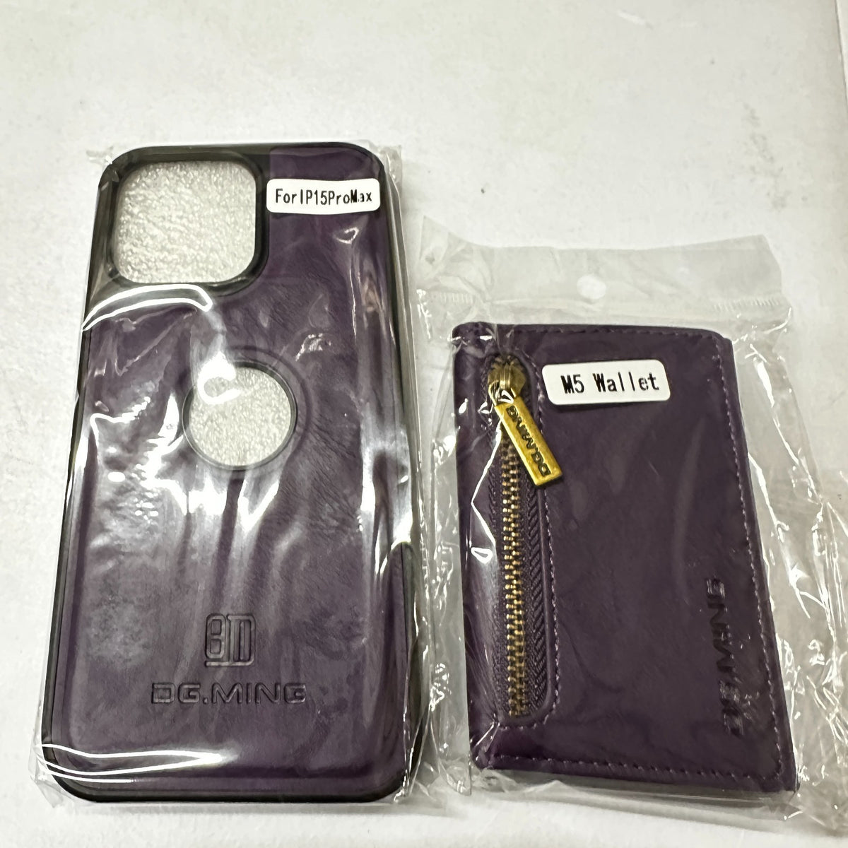 DG.MING M5 For iPhone 15 Pro Max Magnetic Detachable Zipper Wallet Case RFID Blo