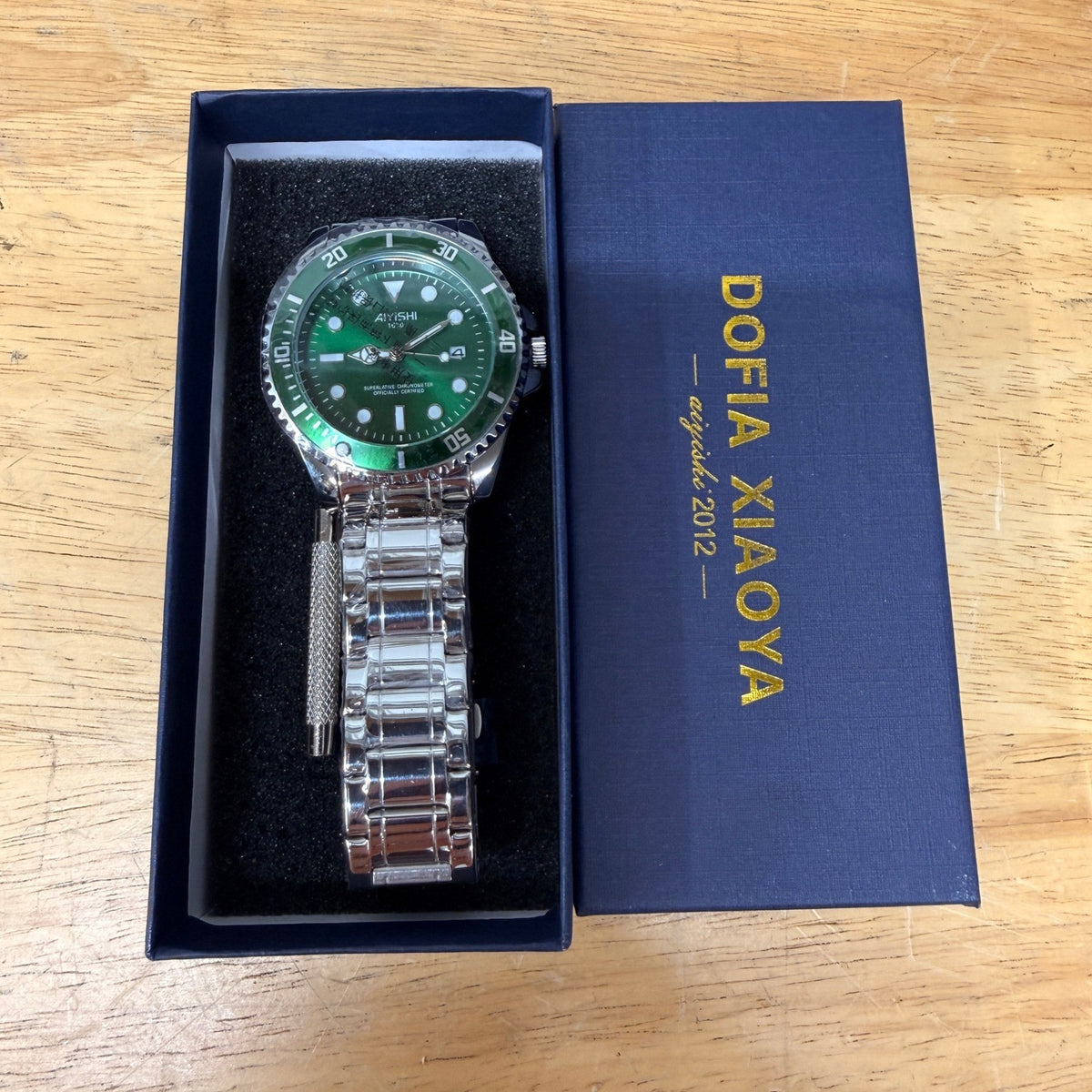 Dofia Xiaoya Aiyishi 1630 Men's Silver Stainless Steel Quartz Watch Green Dial G