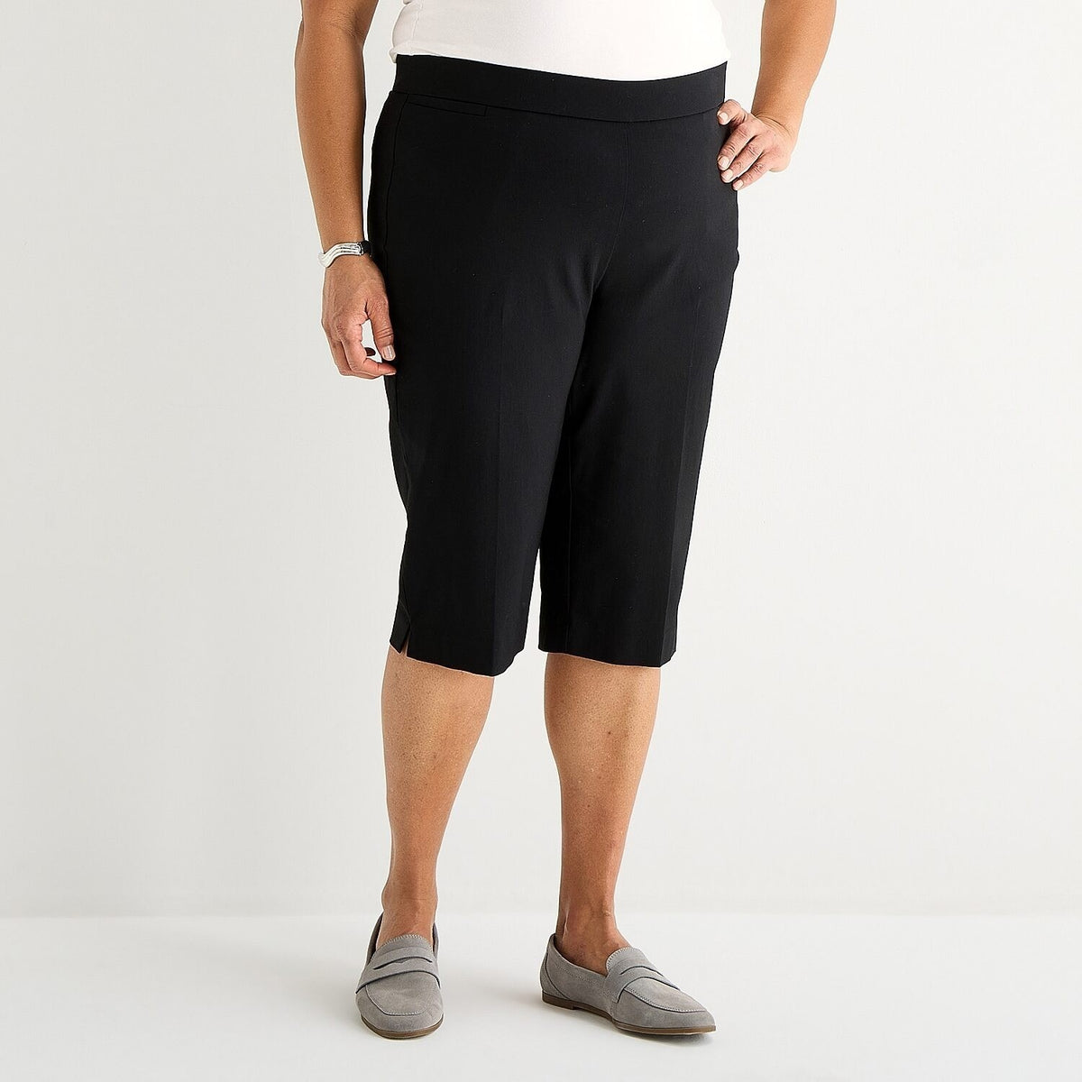 MSRP $54 Liz Claiborne Lisa Womens 16W Black Straight Capri Pants