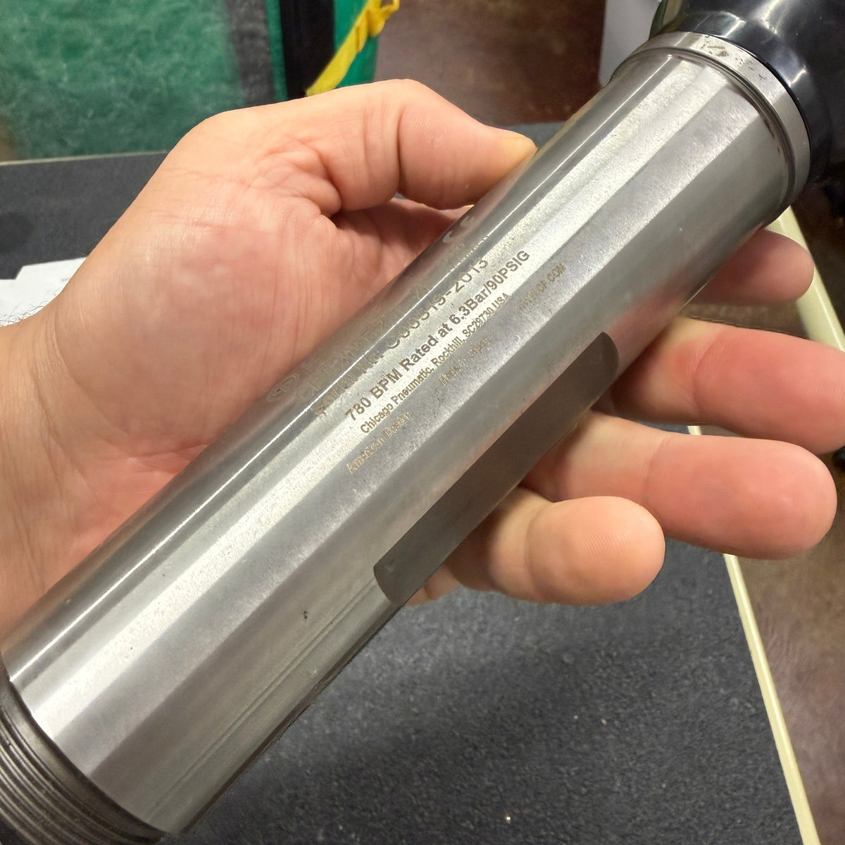 Chicago Pneumatic CP0200B25L-2F Floor Sand Rammer 1/2 in, NPT, 780 BPM