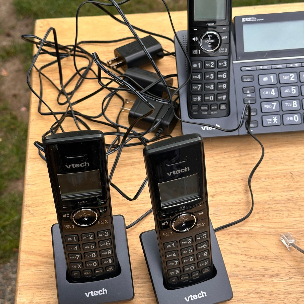 Vtech DS6251-3 2-Line Cordless Answering System Call Blocker 1 BATTERY BROKEN