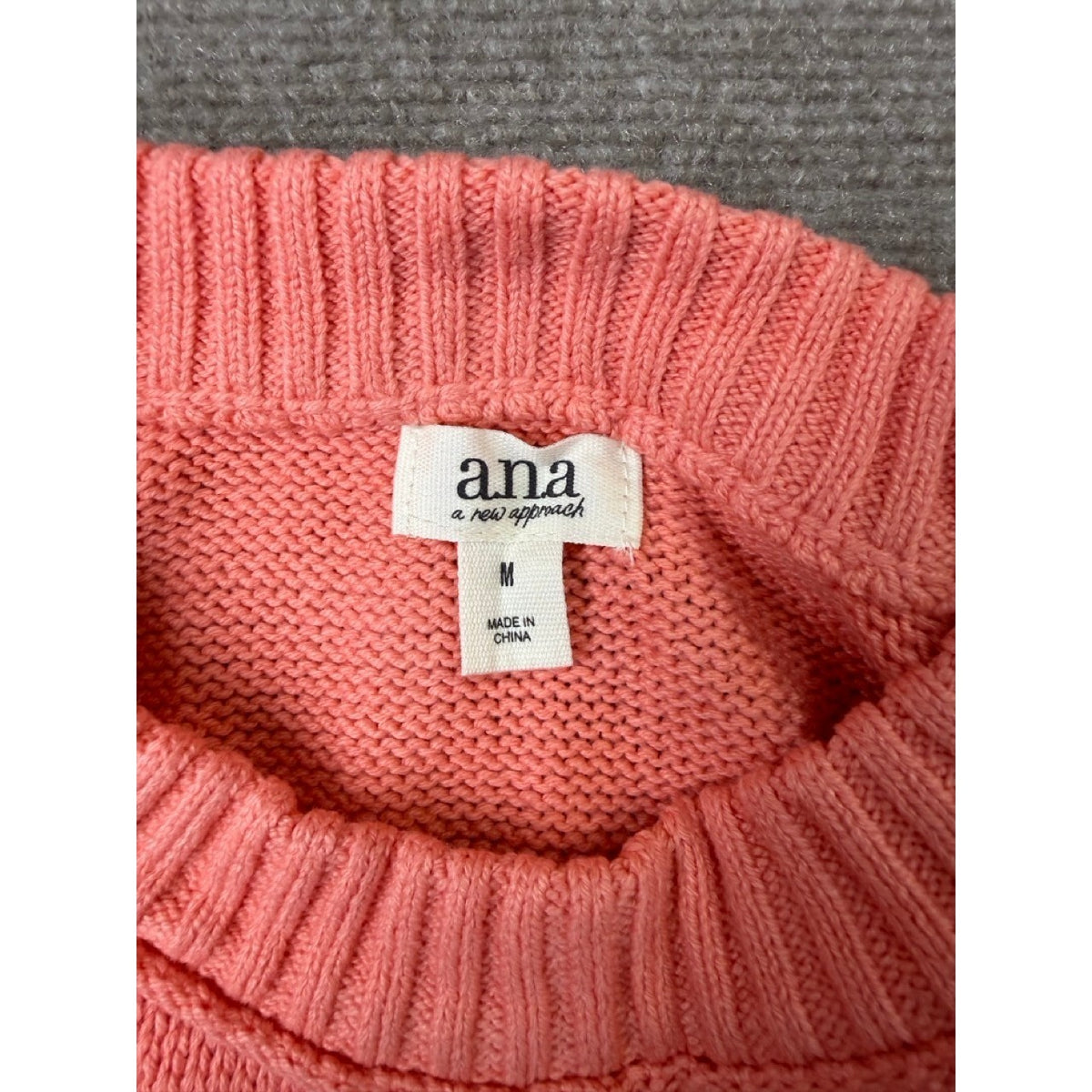 MSRP $44 A.N.A Womens M Coral Frost Crew Neck Short Sleeve Pullover Sweater