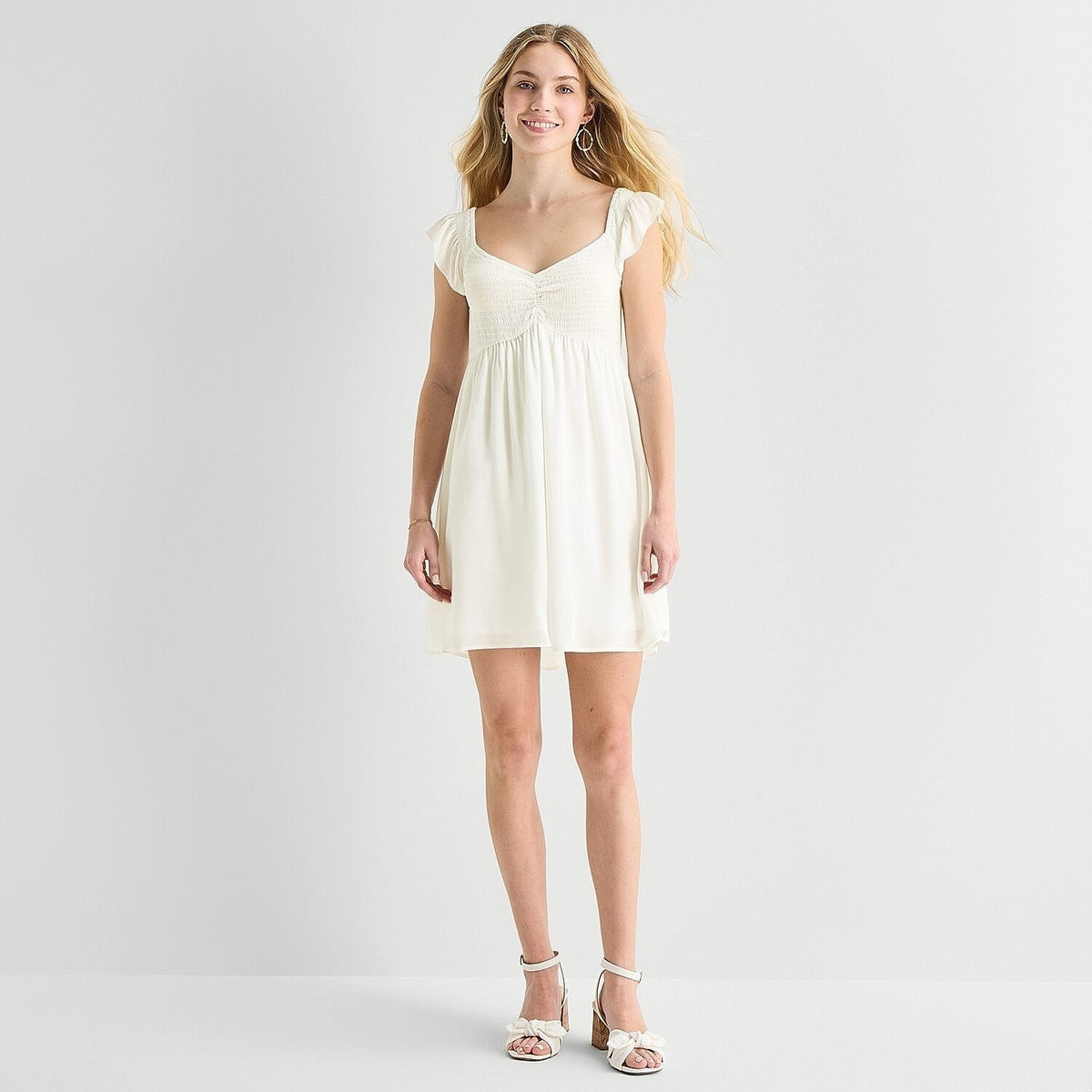 MSRP $64 As U Wish Womens Juniors S White Babydoll Dress Sweetheart Neck Short