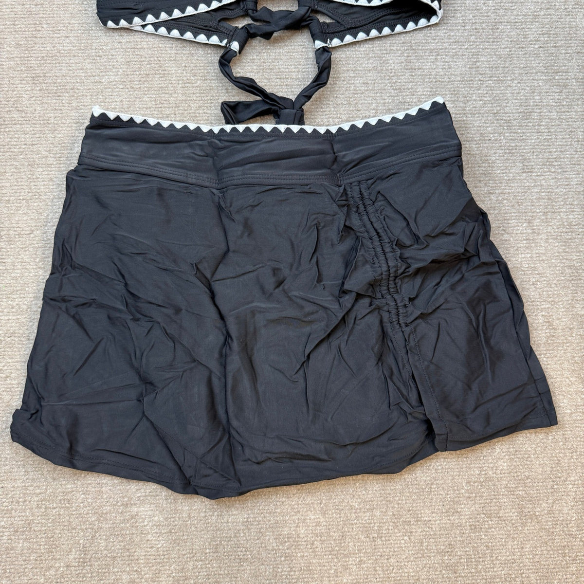 MSRP $39 SUUKSESS Women's M Black High Waisted Bikini Set with Skirt Sexy