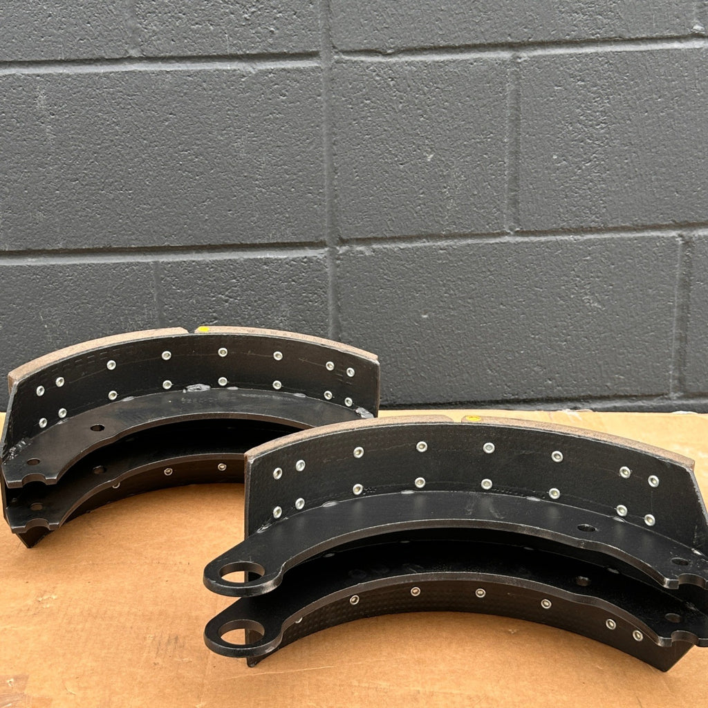 Set of 2 Haldex GG4515TG Relined Brake Shoes 16-1/2" x 7" MISSING SOME HARDWARE