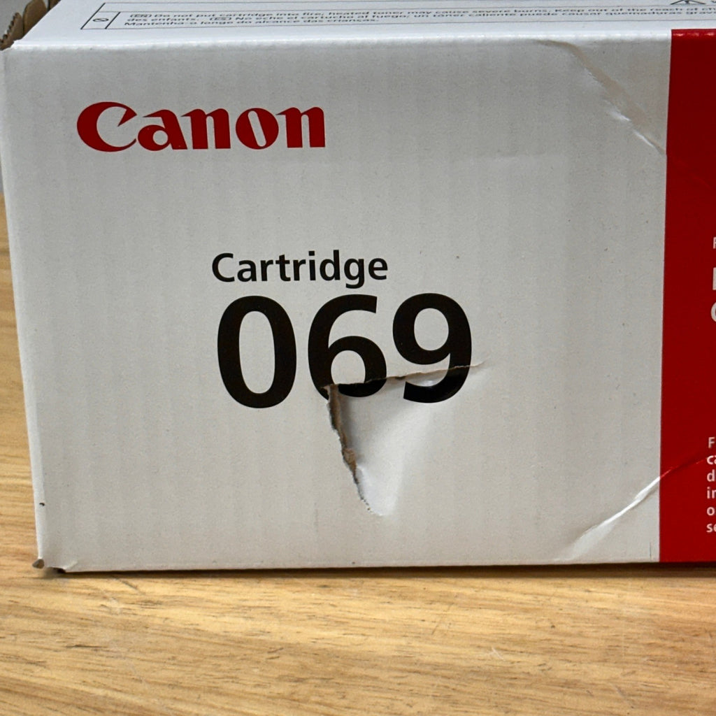 Canon 069 5093C001 Cyan Toner Cartridge LBP674C MF750C Series DAMAGED BOX