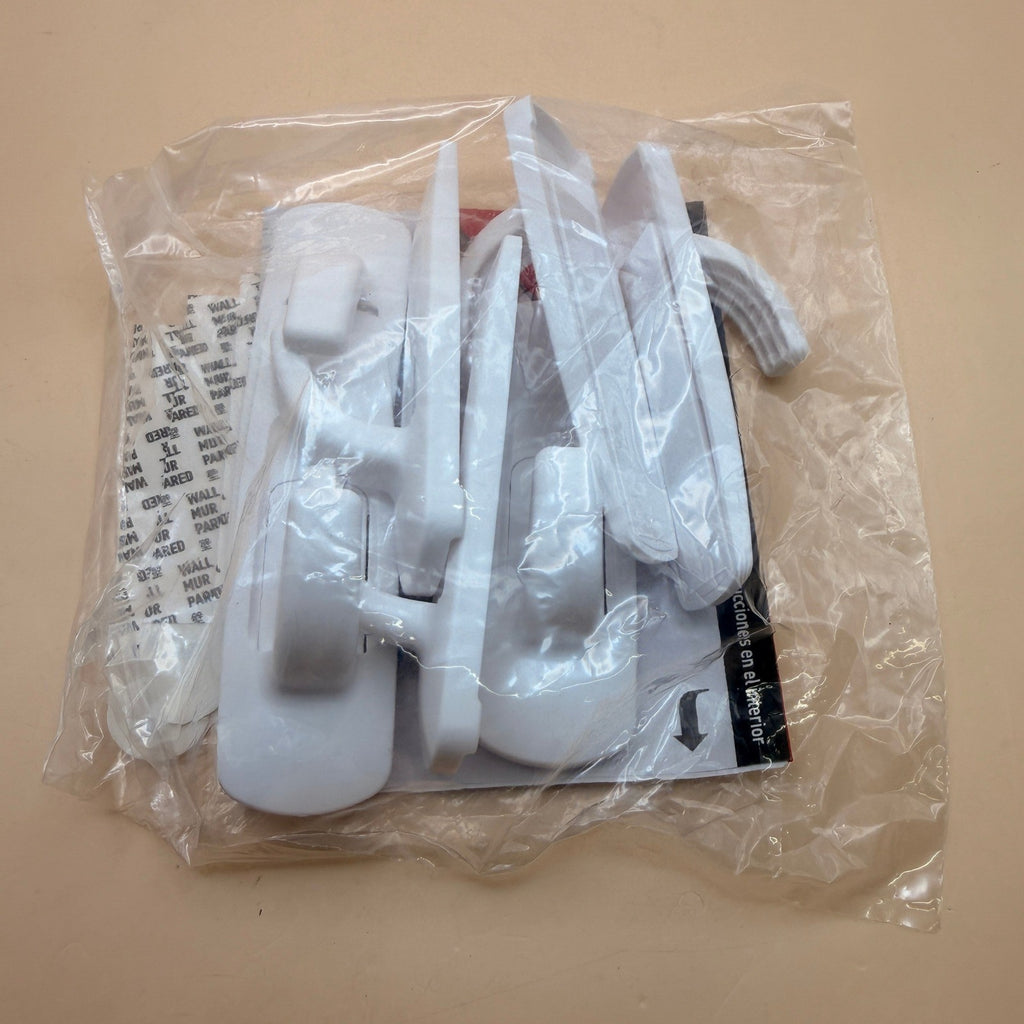 Set of 7 Command 5 lb Large Utility Hooks w/ 12 Strips, No Tools for Hanging, Or