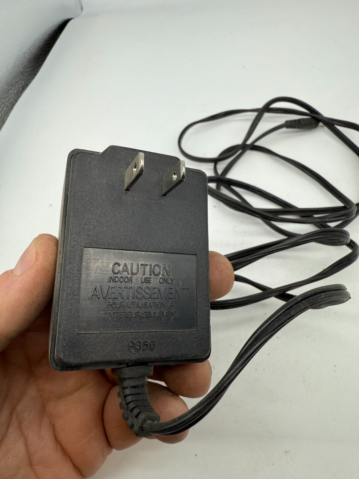 AGM AC/DC Power Adapter 4001-027 - 7V DC, 900mA