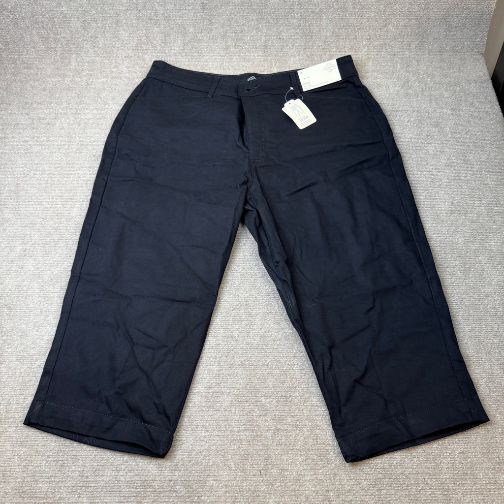 MSRP $38 St. John's Bay Womens 16 Black Secretly Slender Mid Rise Capri Pants
