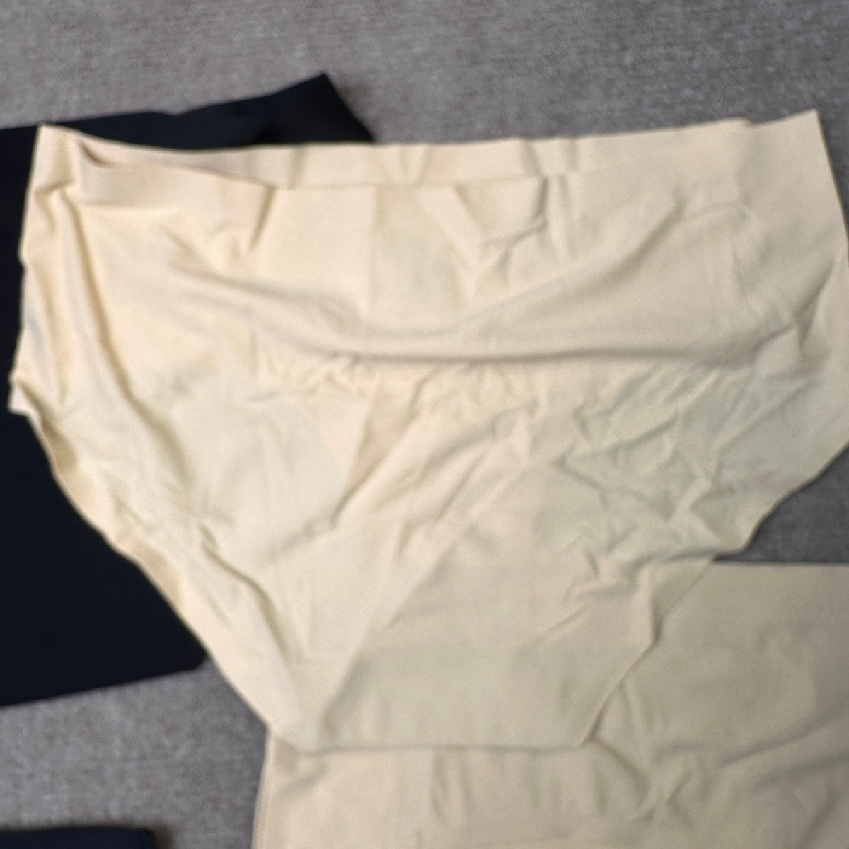 MSRP $30 Finihen 8 Pack Teen Girls 15-16Y Black, Flesh Underwear Seamless Stret