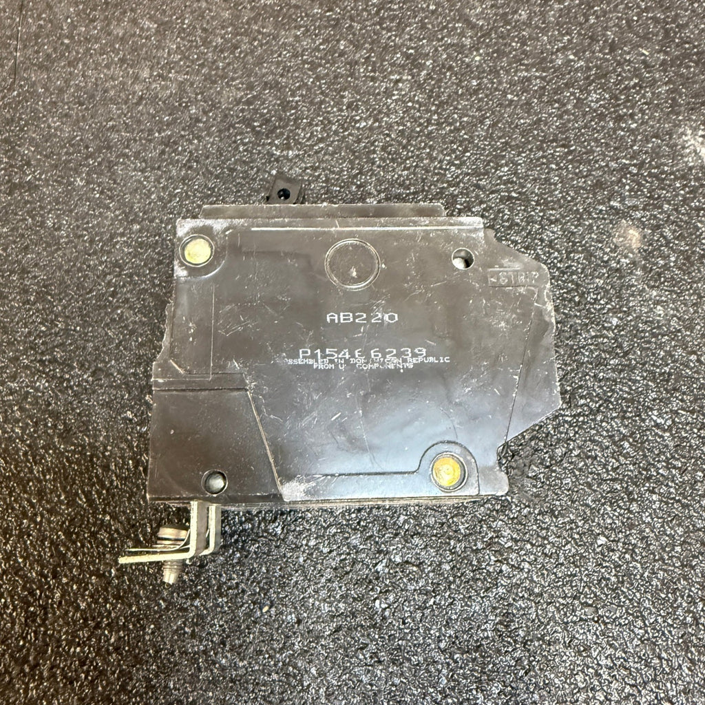 GE THQB2120 20A 2-Pole Bolt-On Circuit Breaker