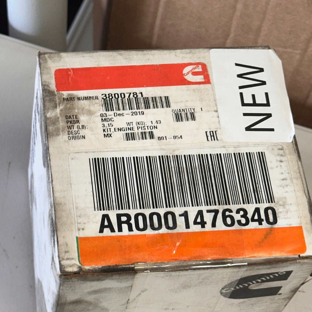 Genuine Cummins 3800781 Engine Piston Kit