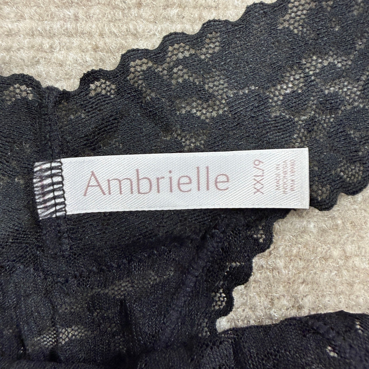 MSRP $12 Ambrielle Womens XXL/9 Black Everyday Lace Thong Panty