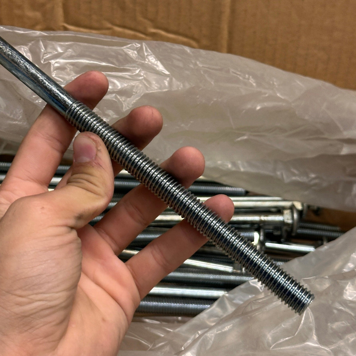 Pack of 24 Brighton-Best 1/2-13 x 11 Carriage Bolts Zinc Plated