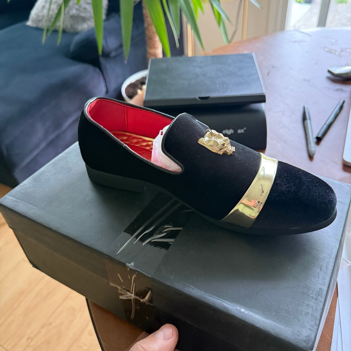 Santimon Men's US 6 Black Velvet Loafers Golden Animal Buckle Slip-On Shoes