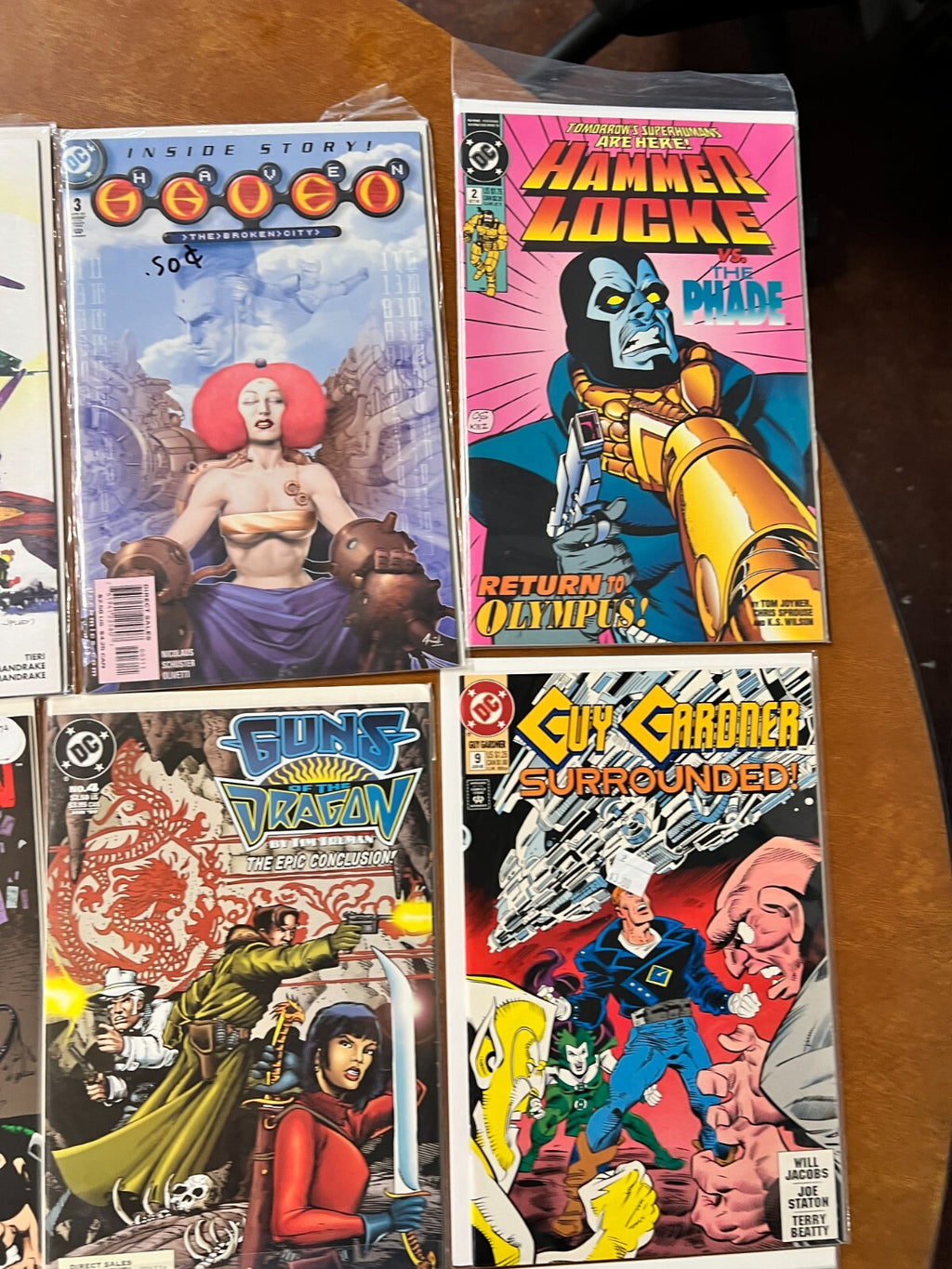 Lot of 15 Dc Comics - Darkstars, Convergence: Suicide Squad, Hitman, Black Condo