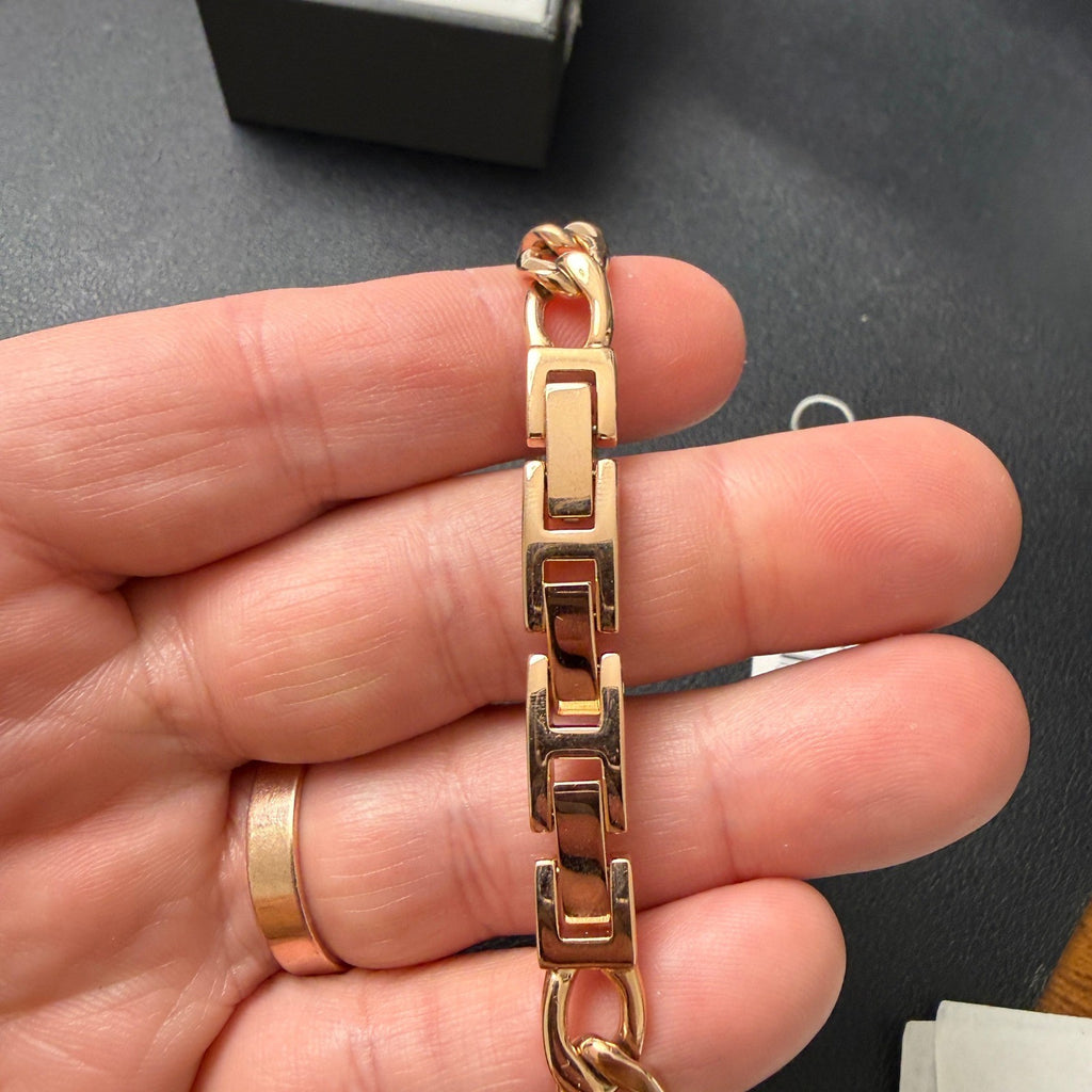 MSRP $90 Armitron Women's 75/5620RG Rose Gold Key & Lock Charm Watch New Batte