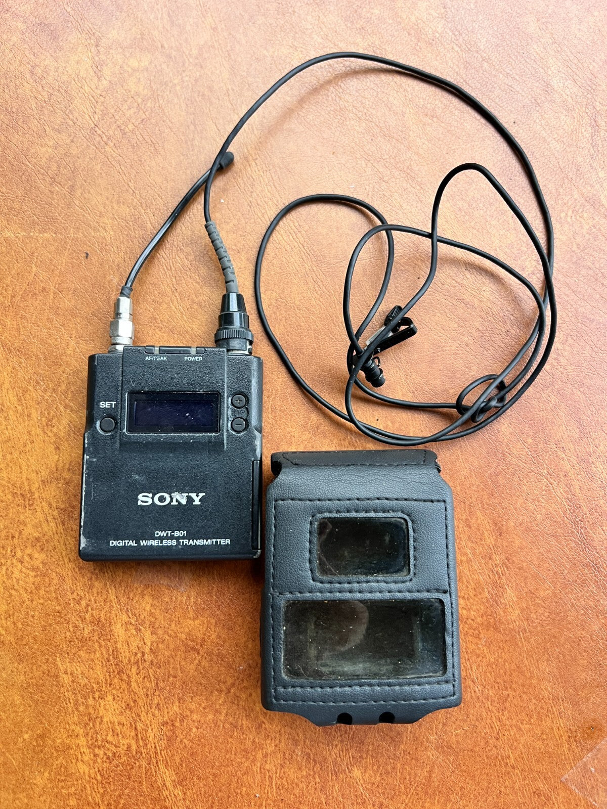 Sony DWT-B01 Digital Wireless Bodypack Transmitter 638 MHz to 697 MHz