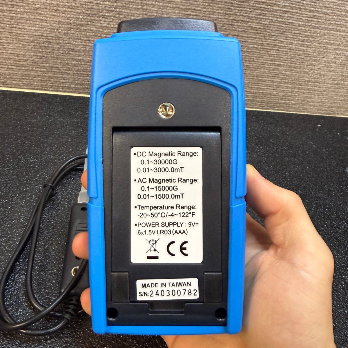 Tenmars TM-197 AC/DC Magnetic Field Meter High-Precision Digital Gaussmeter
