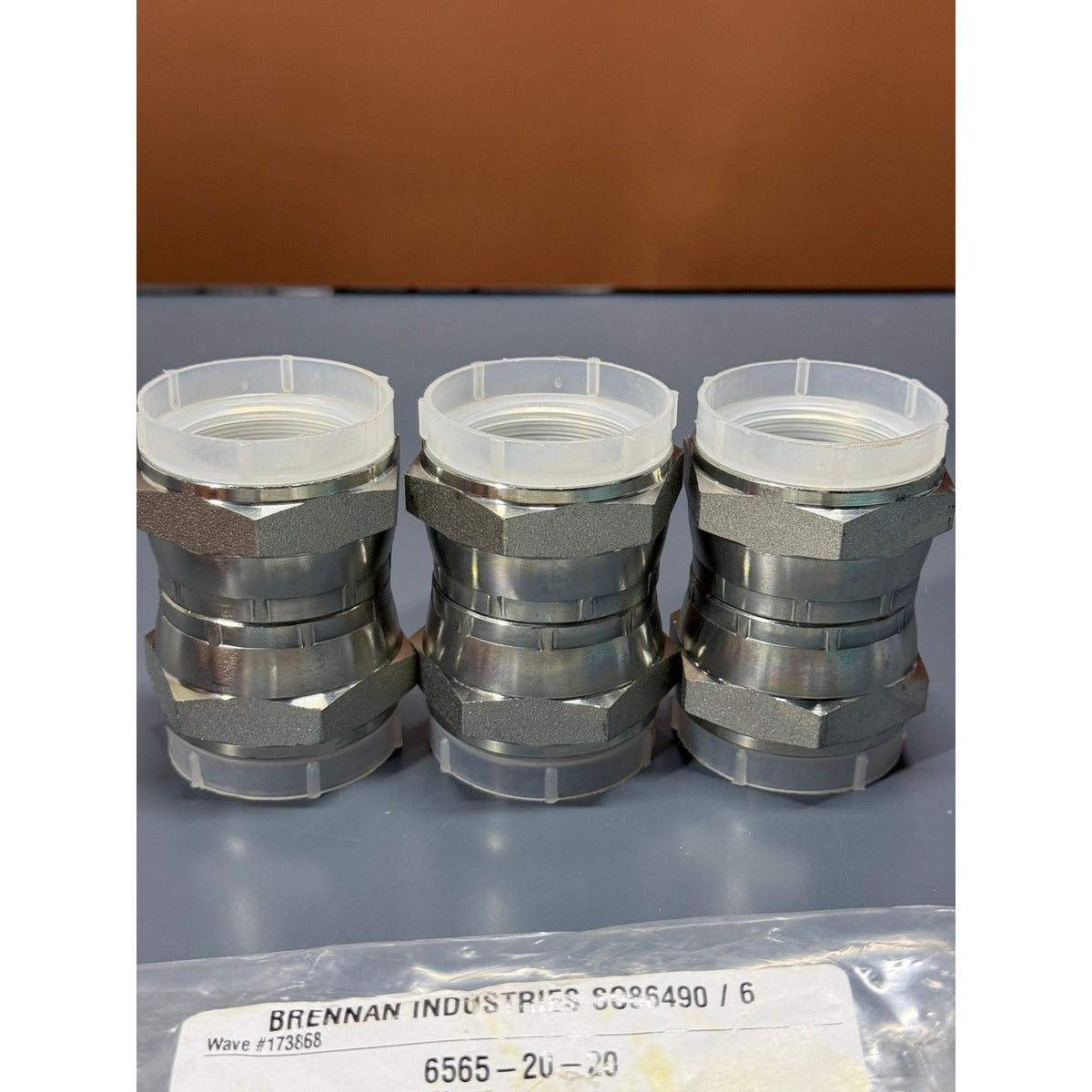 Set of 3 Brennan 6565-20-20 Straight Adapter, 1-1/4" Female 37° JIC x 1-1/4"