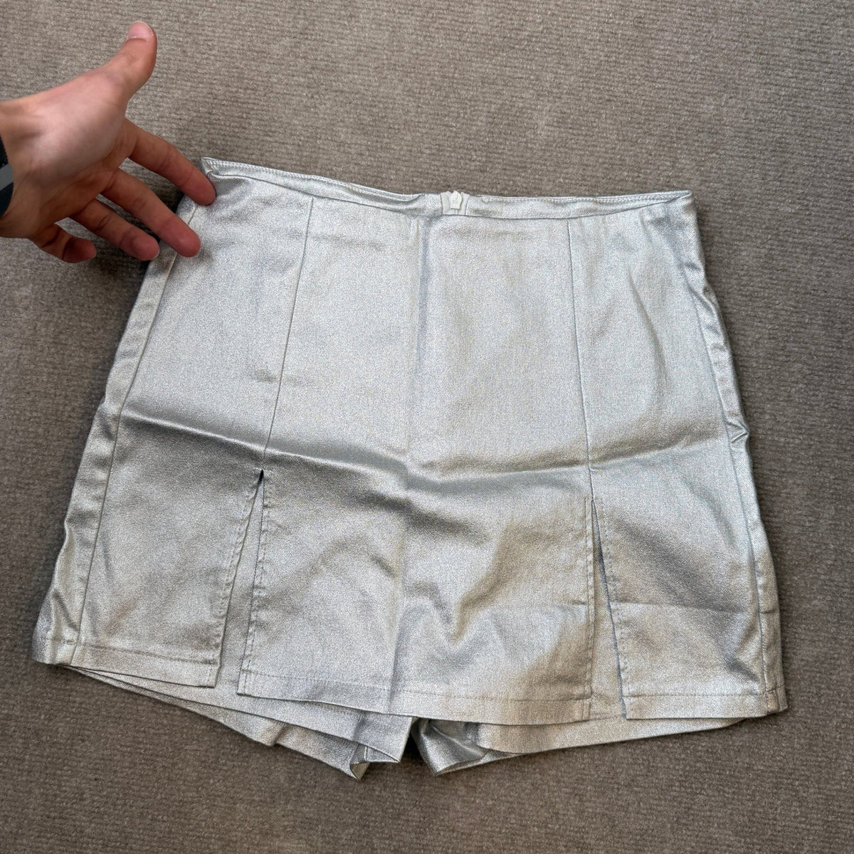 MSRP $39 SOFIA'S CHOICE Women's M Silver Faux Leather Skort High Waist Mini Sk