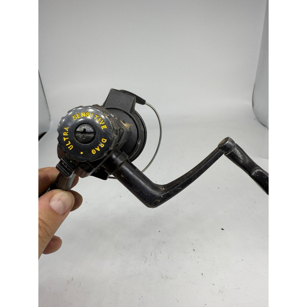 Vtg Master 605 Black Fishing Spinning Reel Ball Bearing Made in Korea