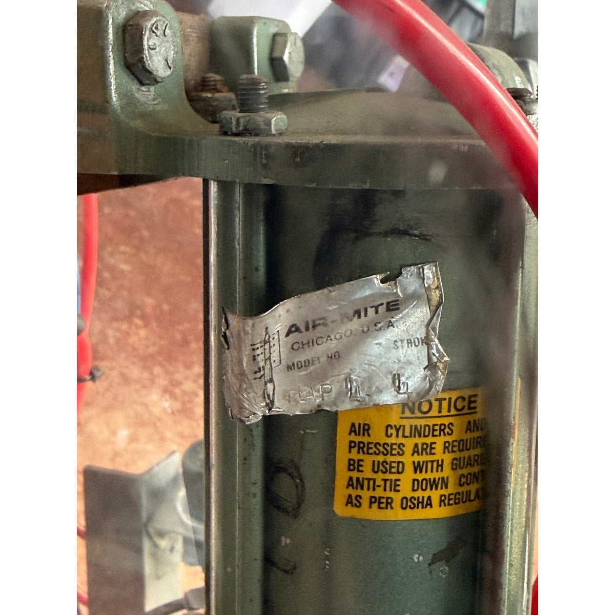 Air-Mite Model 40 Pneumatic Air Press 400 lbs Benchtop Punch Arbor Stamping Val