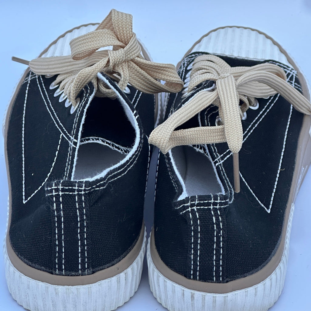 Women's Low Top Canvas Sneakers US 7.5 Black Contrast Colors Lace-Up Shoes