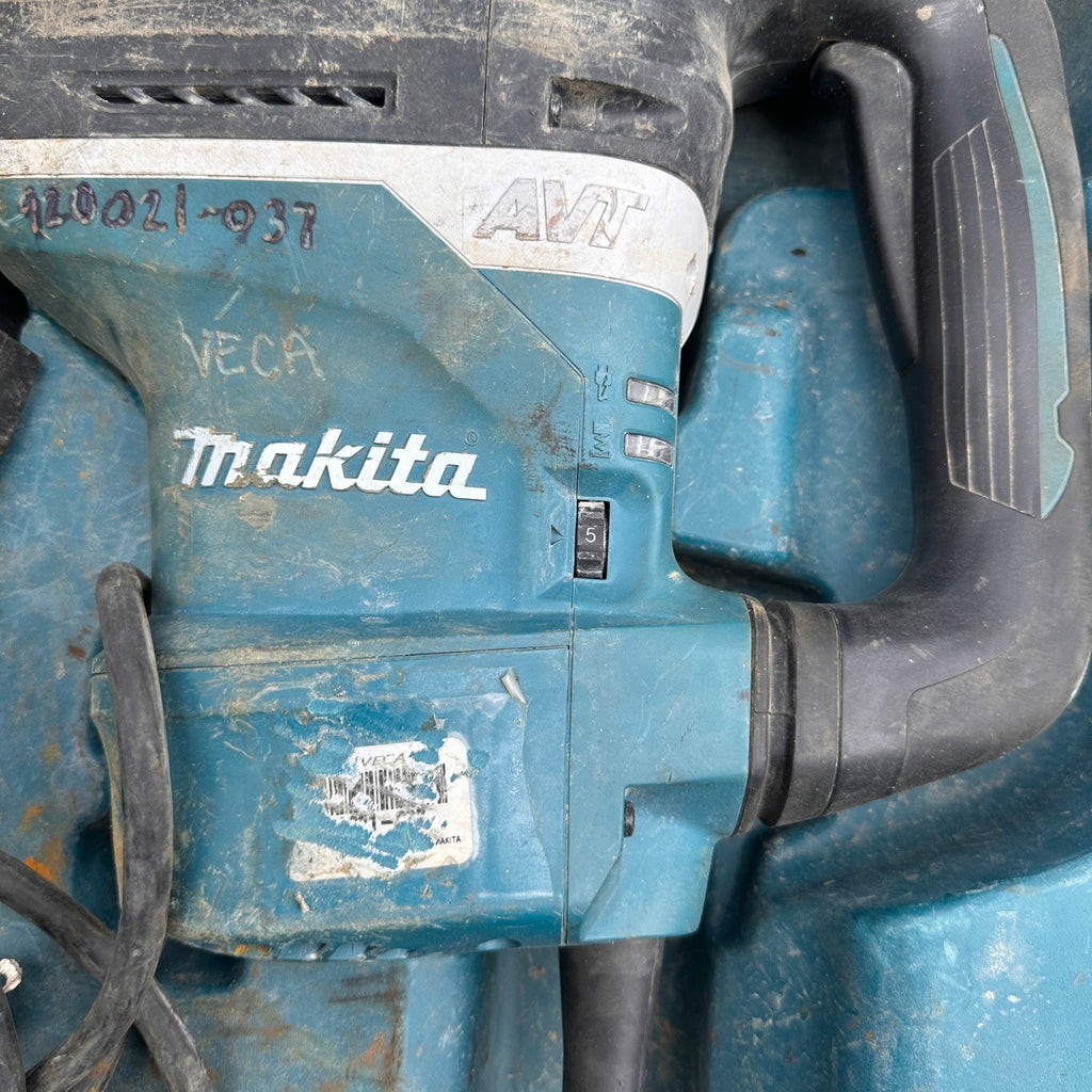 Makita HR4013C 1‑9/16" SDS‑MAX AVT Corded Rotary Hammer Drill w/ Hard Case