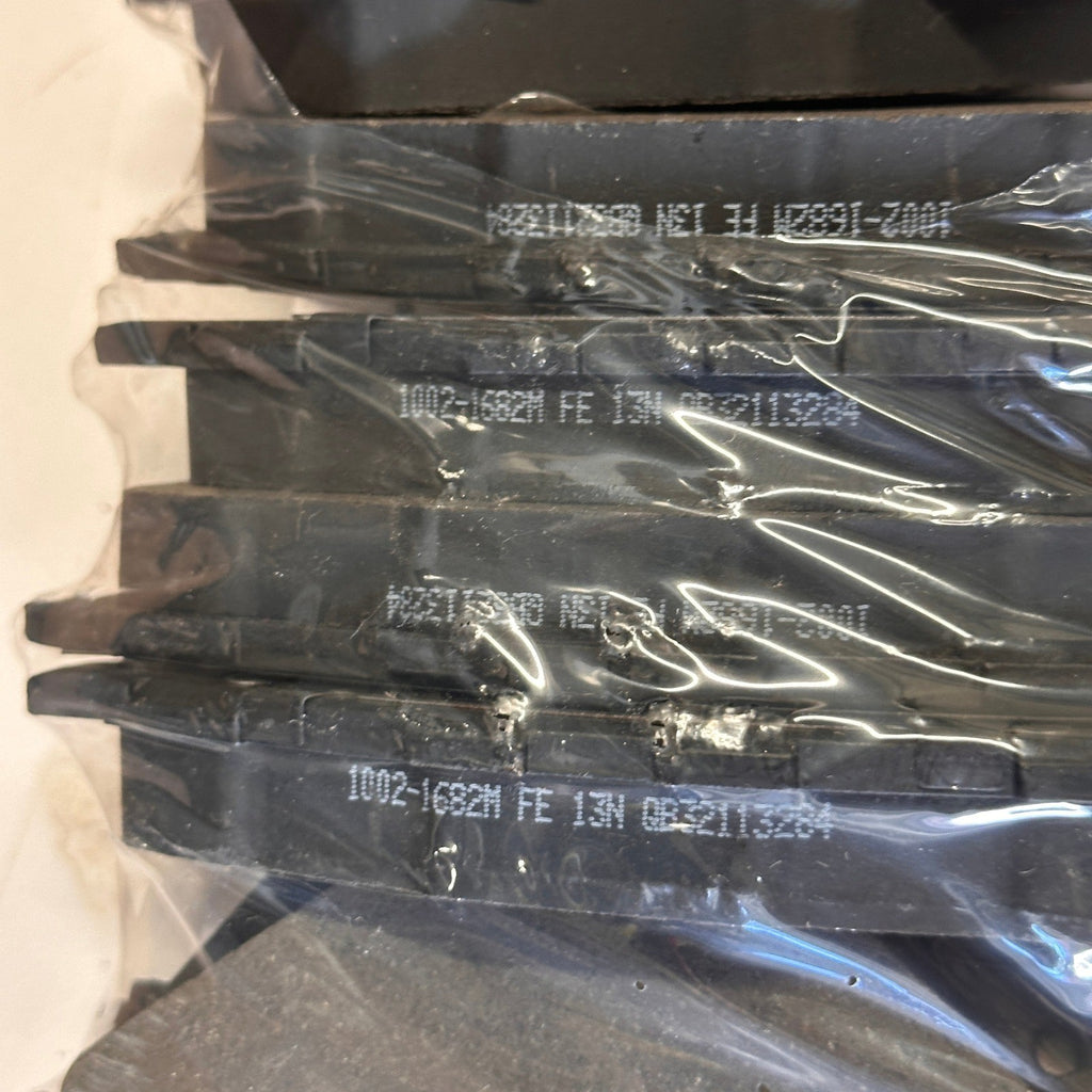MPA Quality-Built 1002-1682M Work Force Brake Pads Set MISSING 1 PAD
