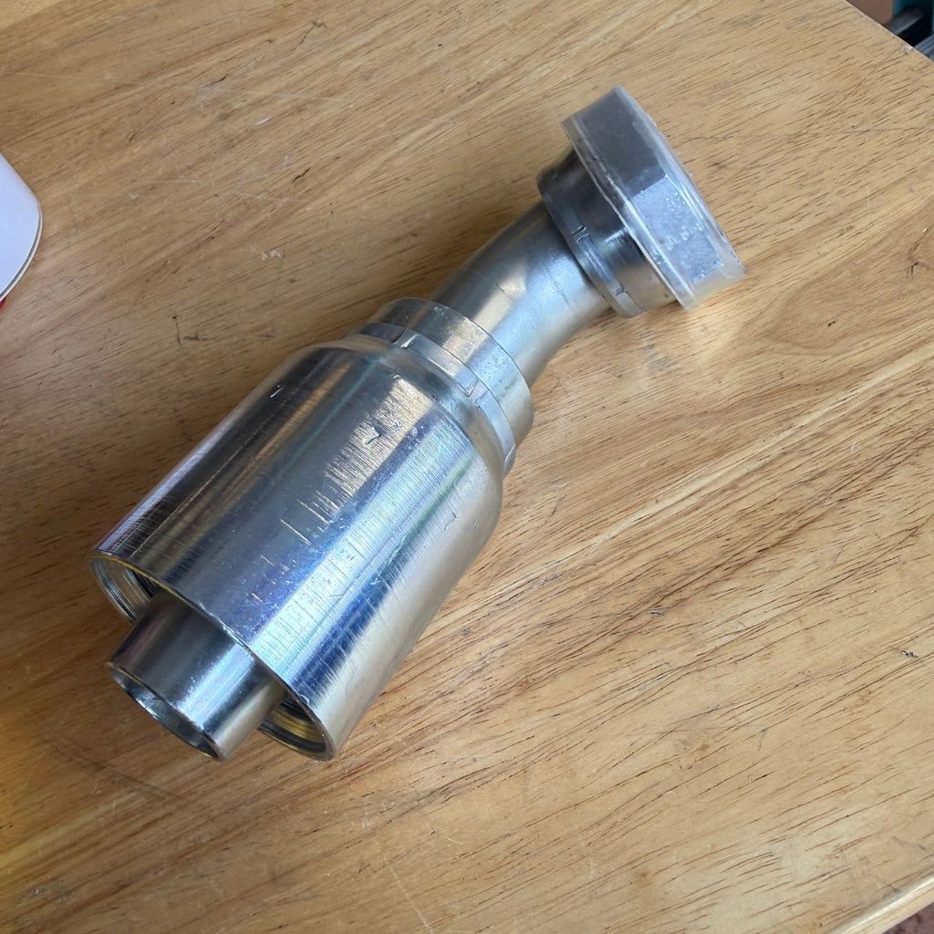 Parker 1J777-20-20 Crimp Hydraulic Hose Fitting 1-1/4" Hose 45 Deg Elbow Seal-