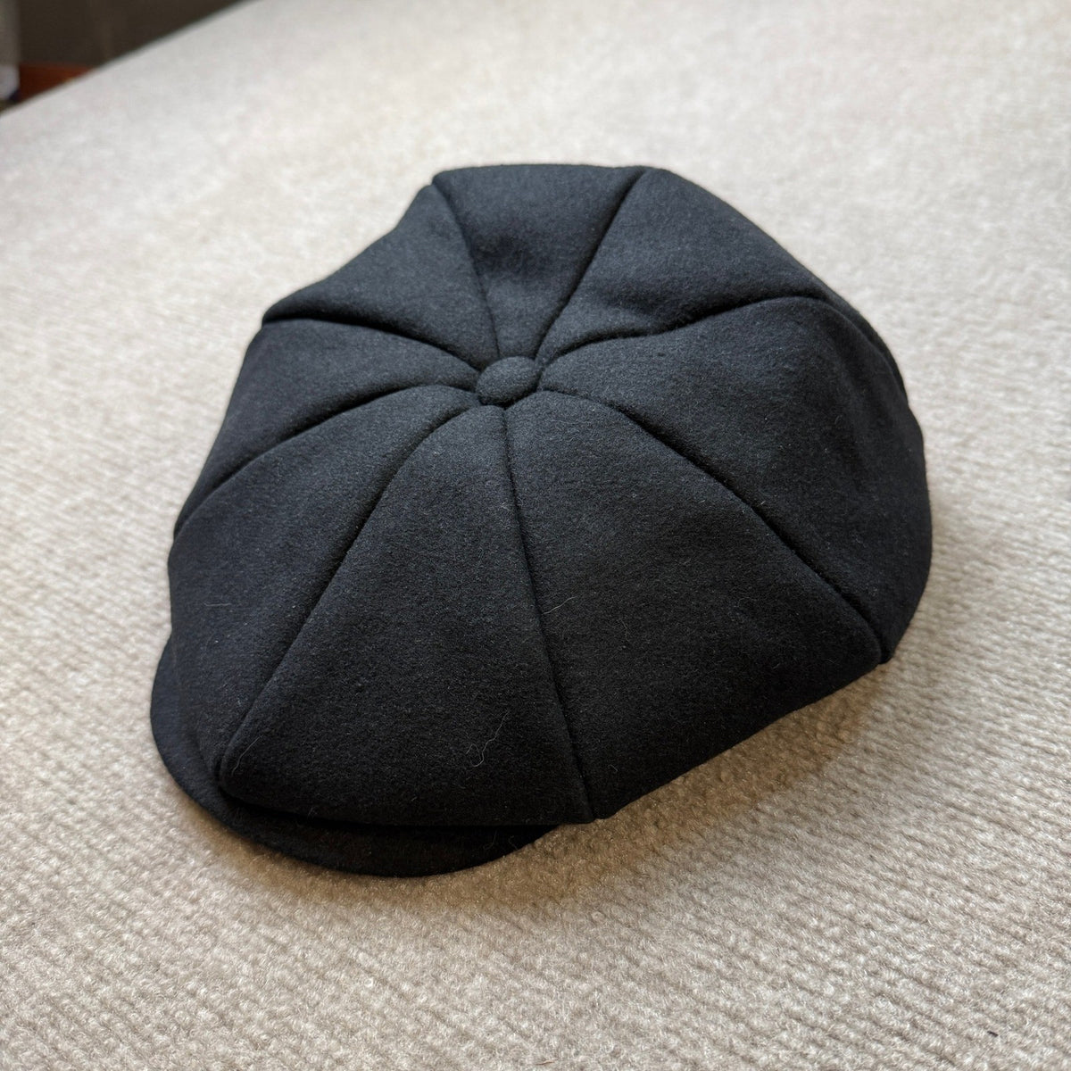 MSRP $32 POUDAY Men's XL Black Wool Blend Newsboy Cap Irish Cap Newsies Cabbie