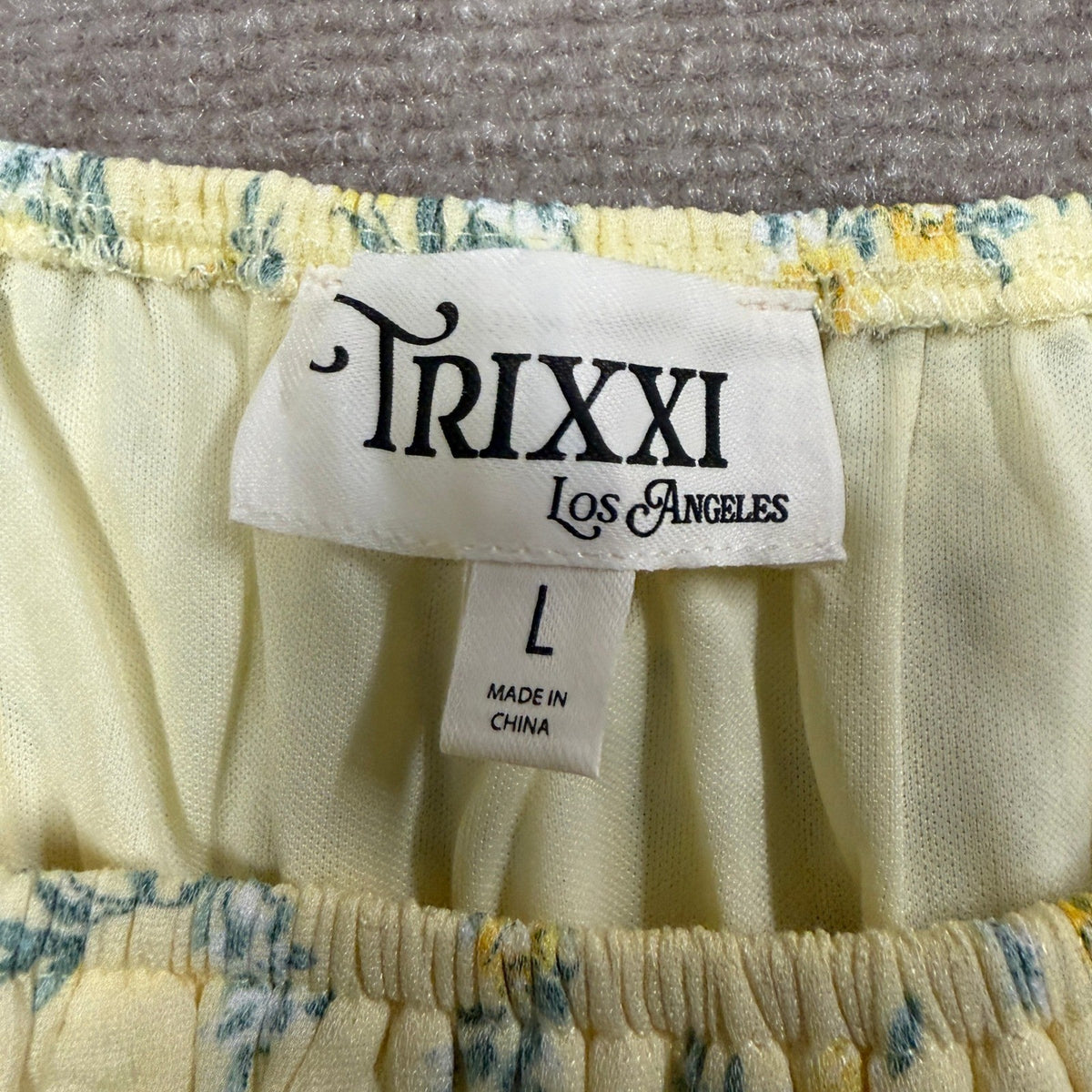 MSRP $64 Trixxi Women's Juniors L Yellow Floral Puffed Fit + Flare Dress Short