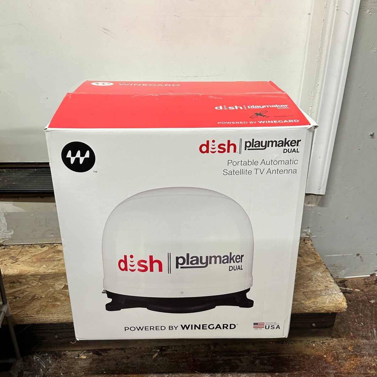 Winegard PL-8000 White Dish Playmaker Dual HD Satellite Antenna