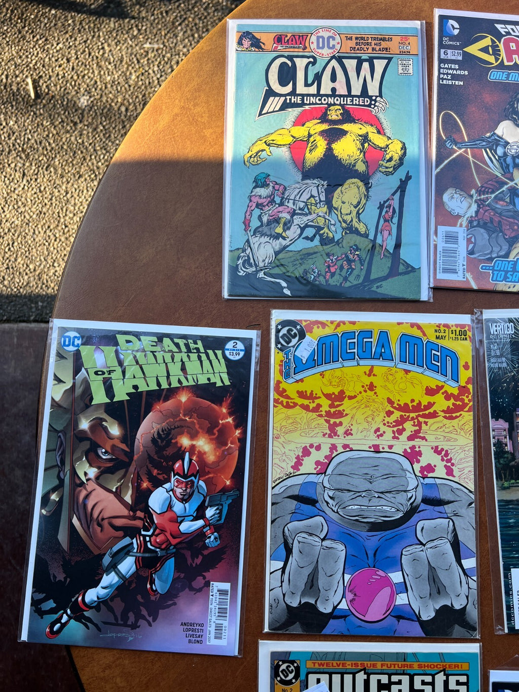 Lot of 13 DC Comics Outcasts,Forever Evil,Checkmate,Hitman,ARGUS,Claw,Outlaw Nat