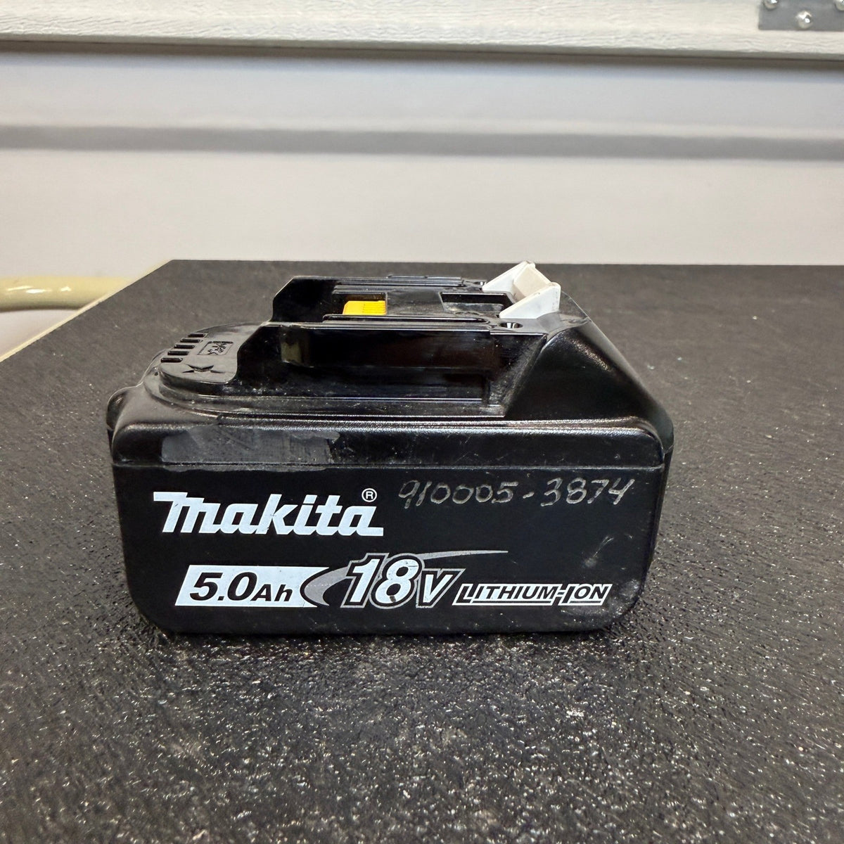 Genuine Makita BL1850B 18V Black Lithium‑Ion Battery Rechargeable 5.0Ah