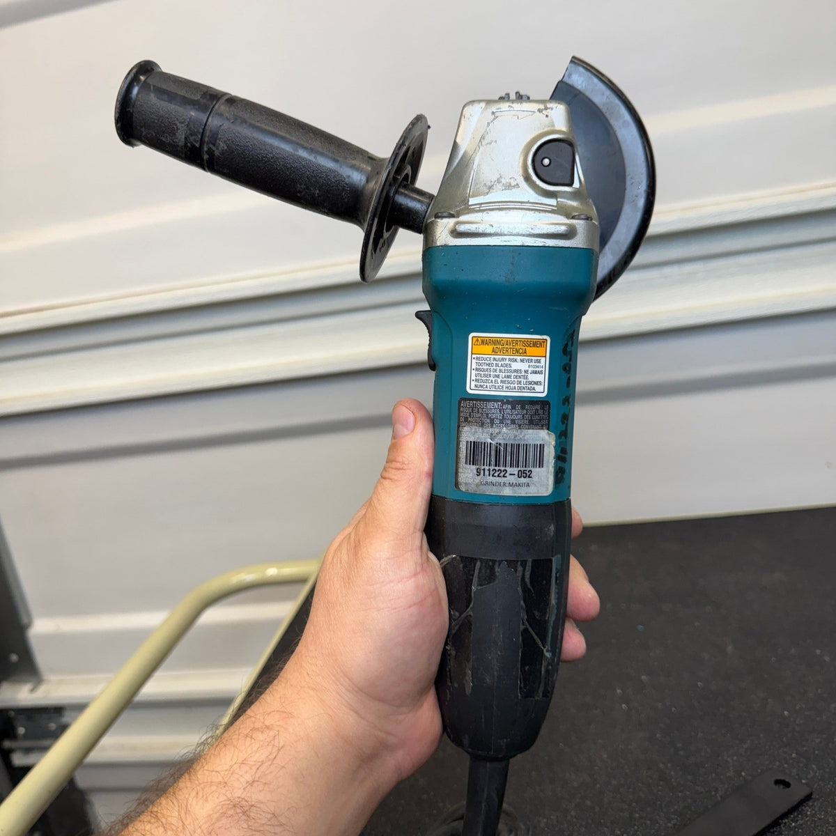 Makita GA4530 4‑1/2" Angle Grinder 6 AMP 11000 RPM Corded