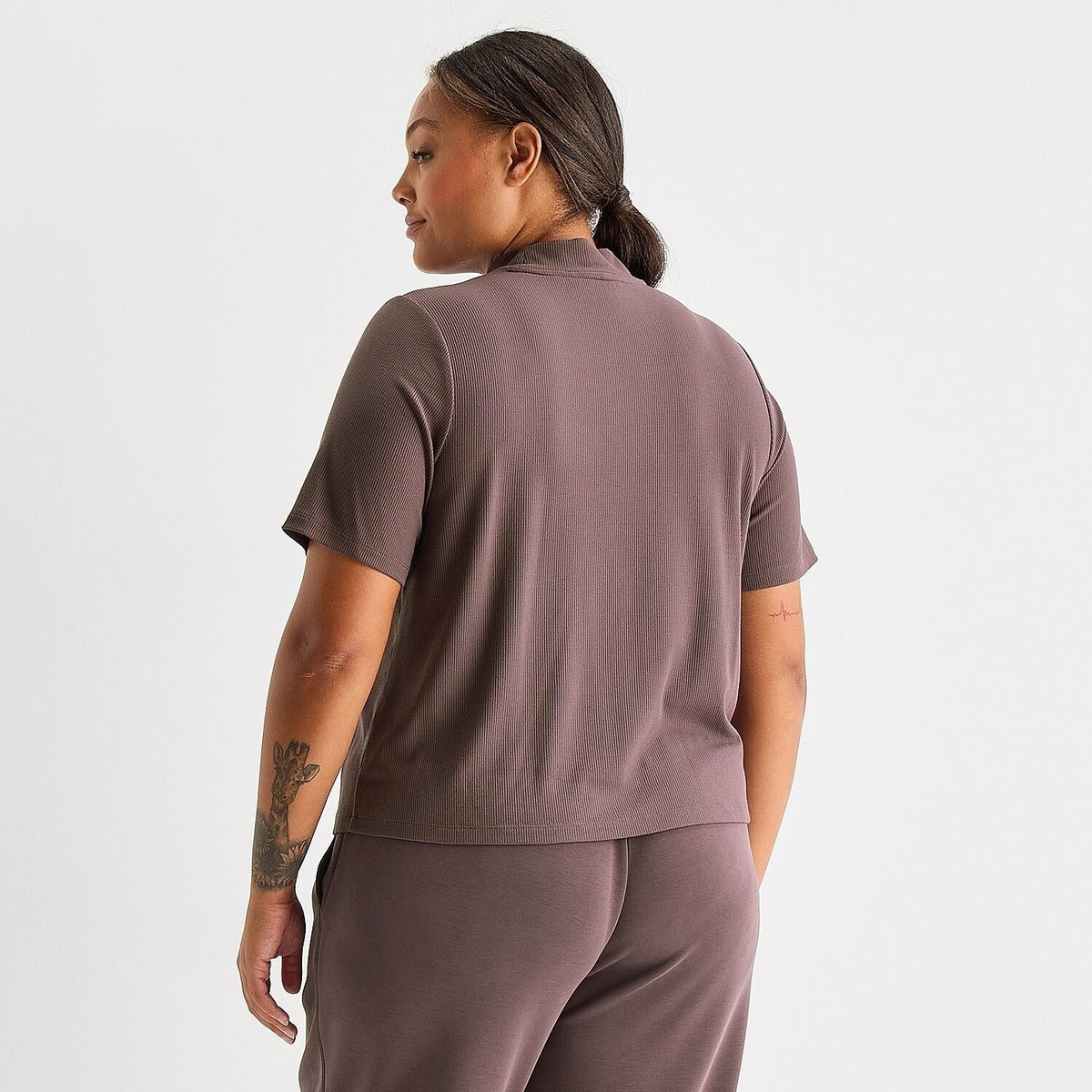 MSRP $40 Stylus Womens 2X Raisin Mock Neck Short Sleeve T-Shirt
