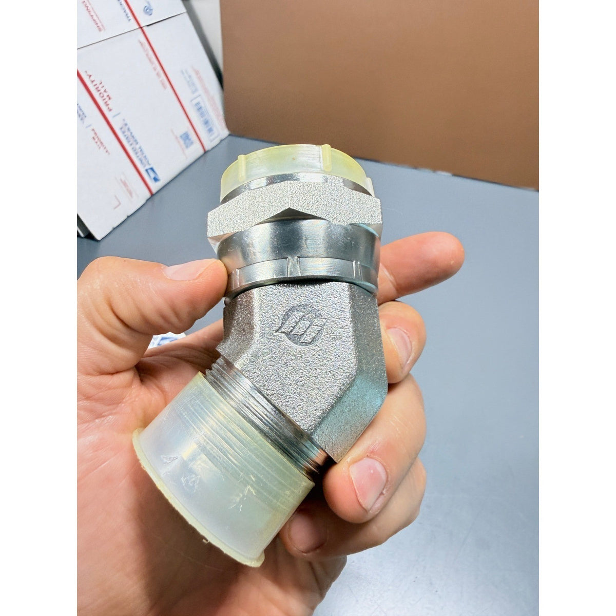 Brennan 6502-20-20 45° Elbow, 1-1/4" Male 37° JIC x 1-1/4" Female 37° JIC Swivel