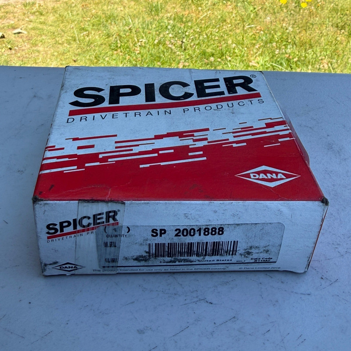Dana Spicer SP 2001888 Drive Axle Shaft Wheel Hub Oil Seal Ford F-450 F-550