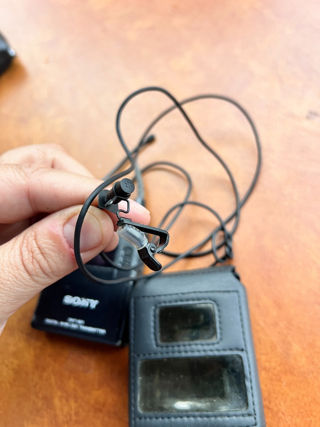 Sony DWT-B01 Digital Wireless Bodypack Transmitter 638 MHz to 697 MHz