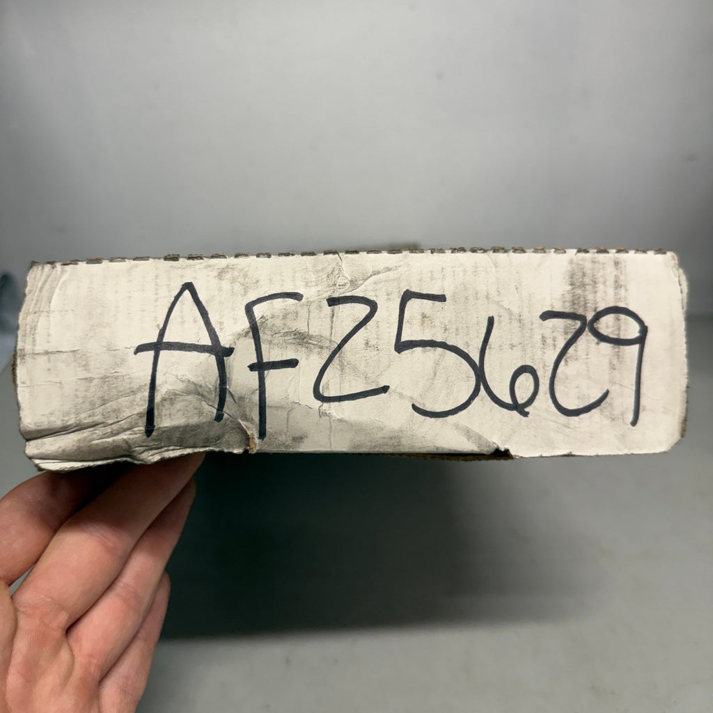 Fleetguard AF25629 Genuine Air Filter