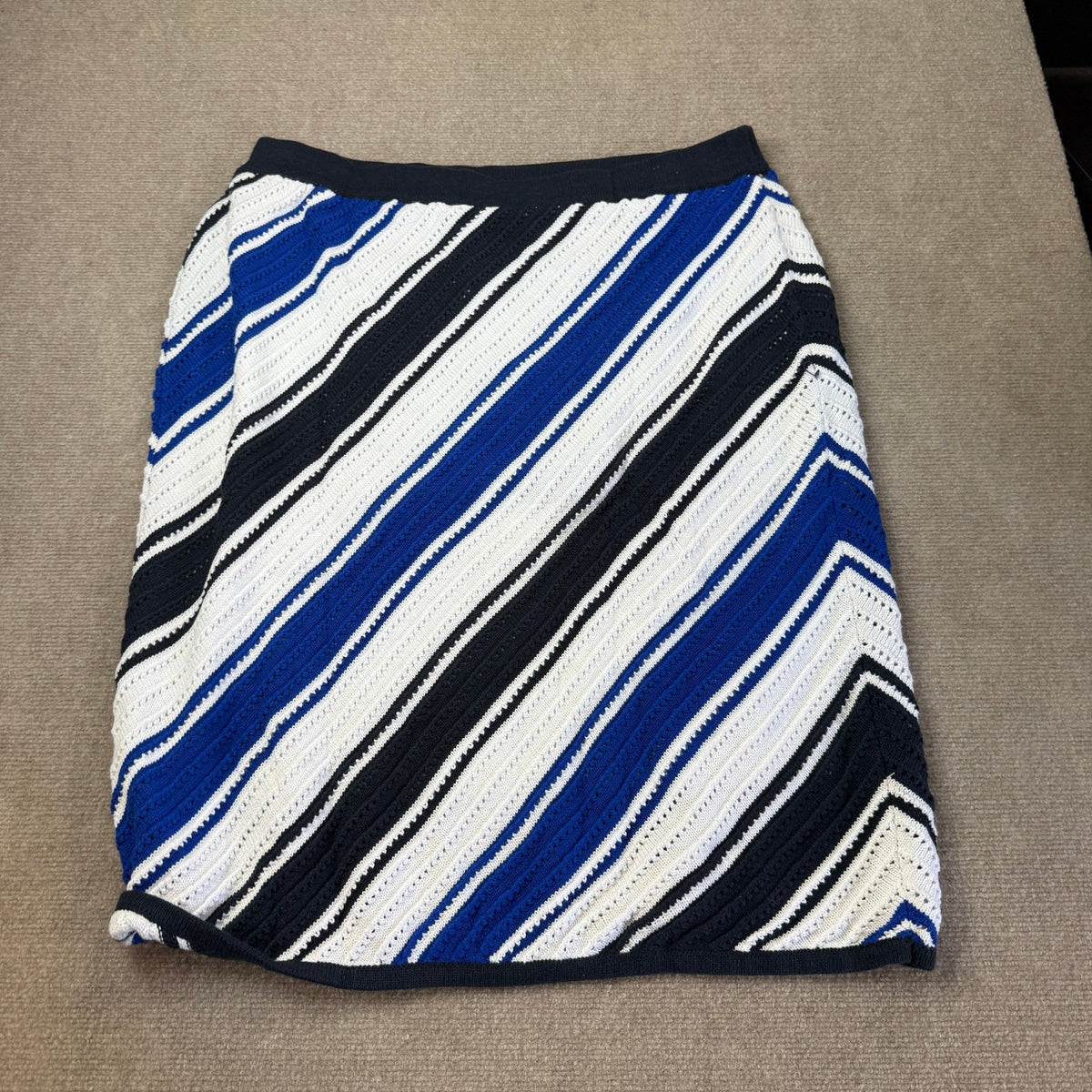 MSRP $60 Liz Claiborne Womens XL Tall Blue White Striped Knit Midi Skirt