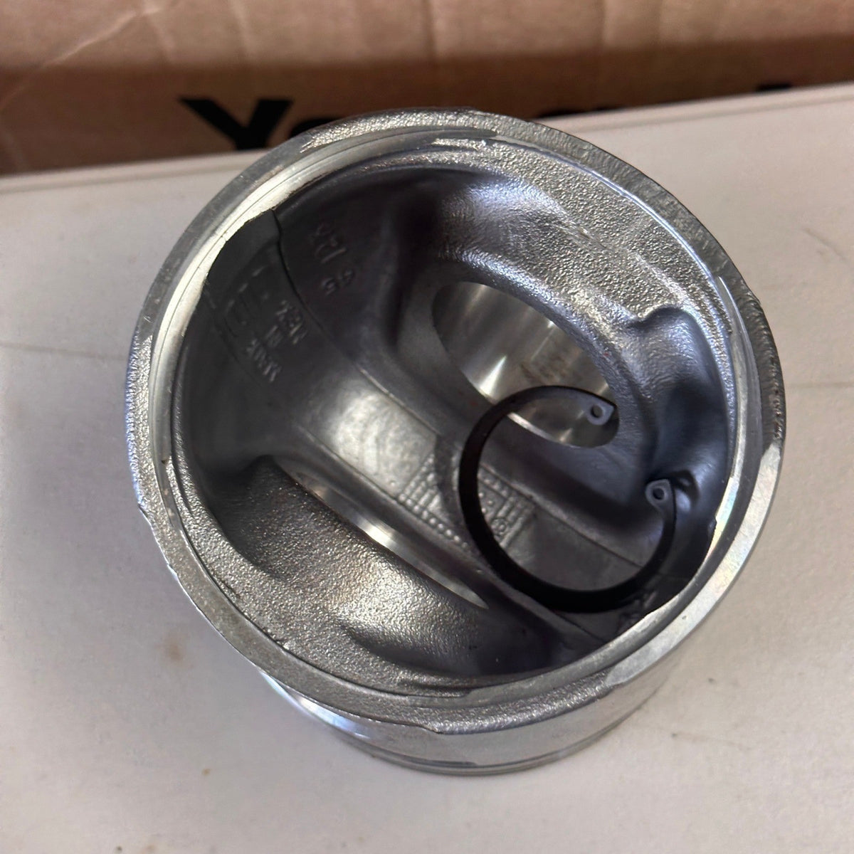 Genuine Cummins 3800781 Engine Piston Kit