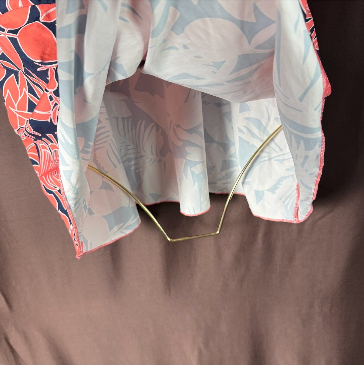 Lands' End Women's XS-L Flutter Scoop Neck Tankini Top Wood Lily / Navy Floral