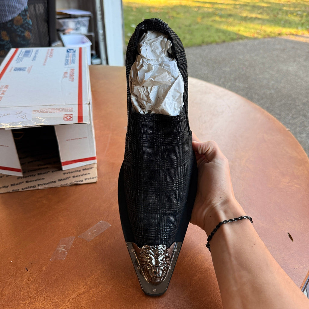 Santimon Men's US 9.5 Black Textured Metal Tip Pointed Toe Loafers Dress Shoes