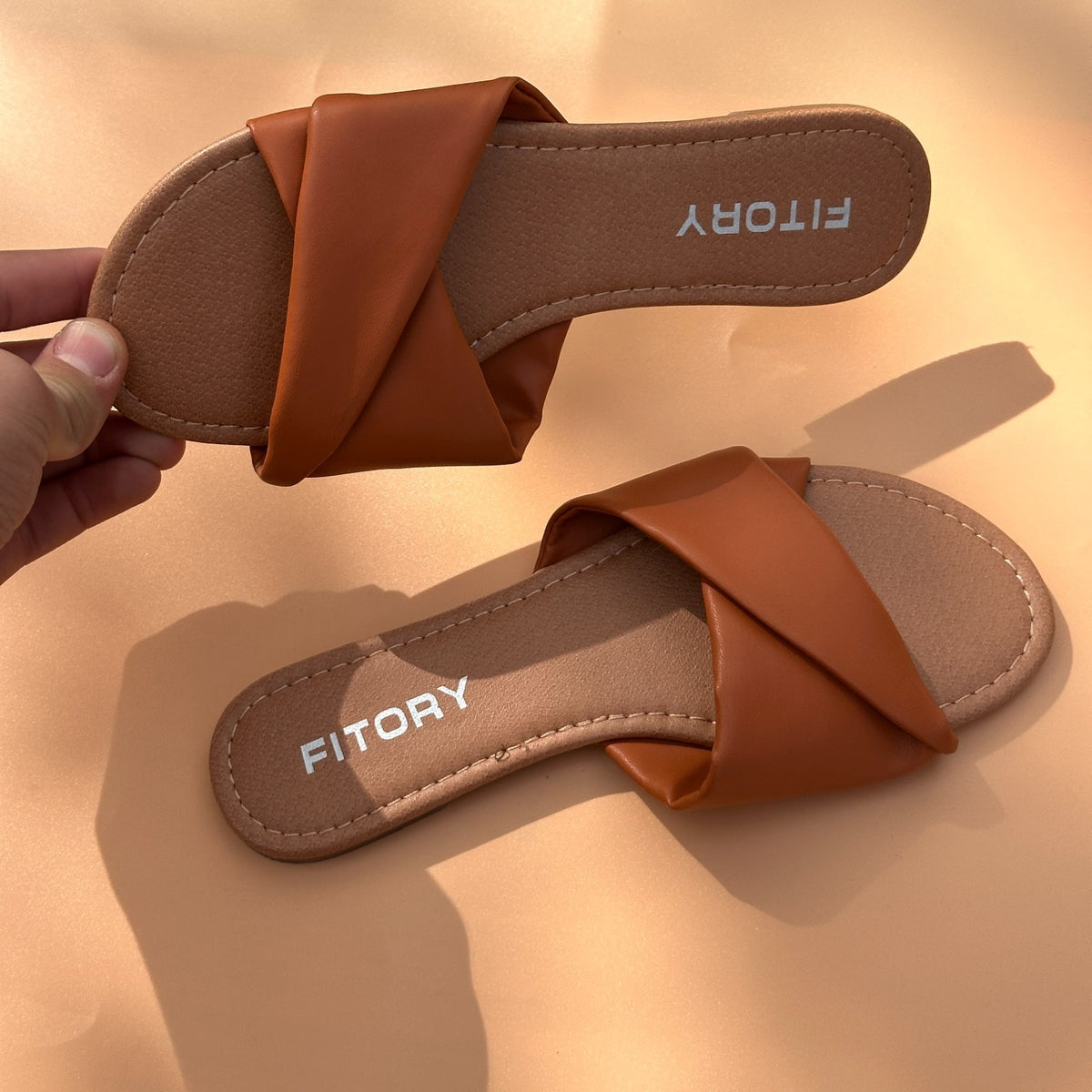 FITORY Women's US 6, 7 Brown Flat Sandals Soft Leather Slide Slippers Summer Fas