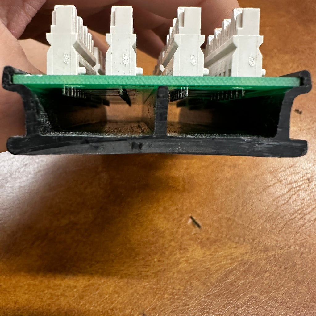Amp Netconnect 2111682-1 Open Cabling Systems Transition Block
