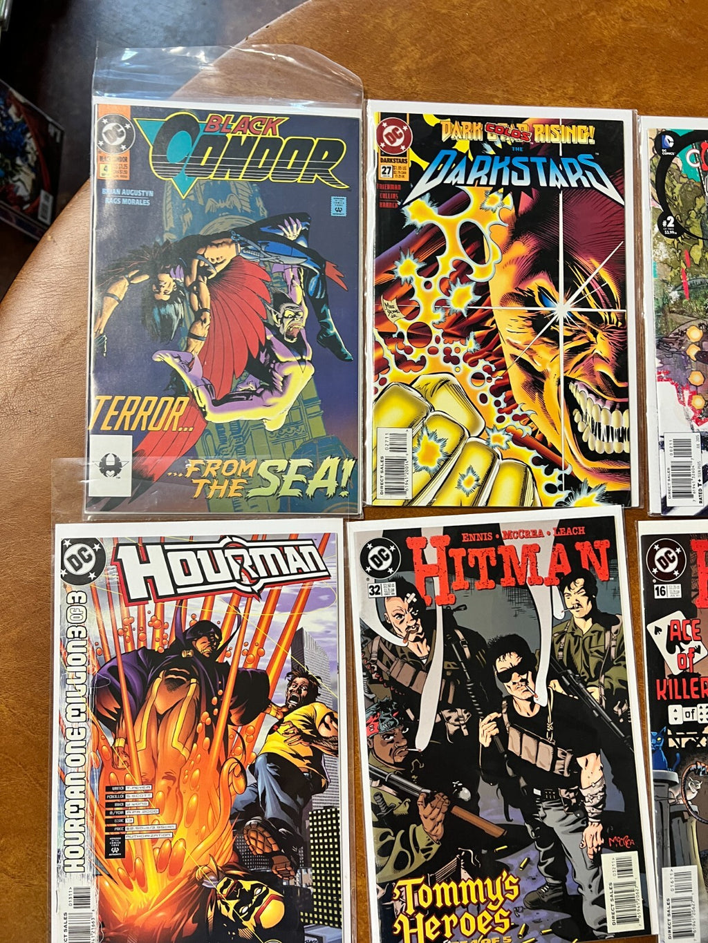 Lot of 15 Dc Comics - Darkstars, Convergence: Suicide Squad, Hitman, Black Condo